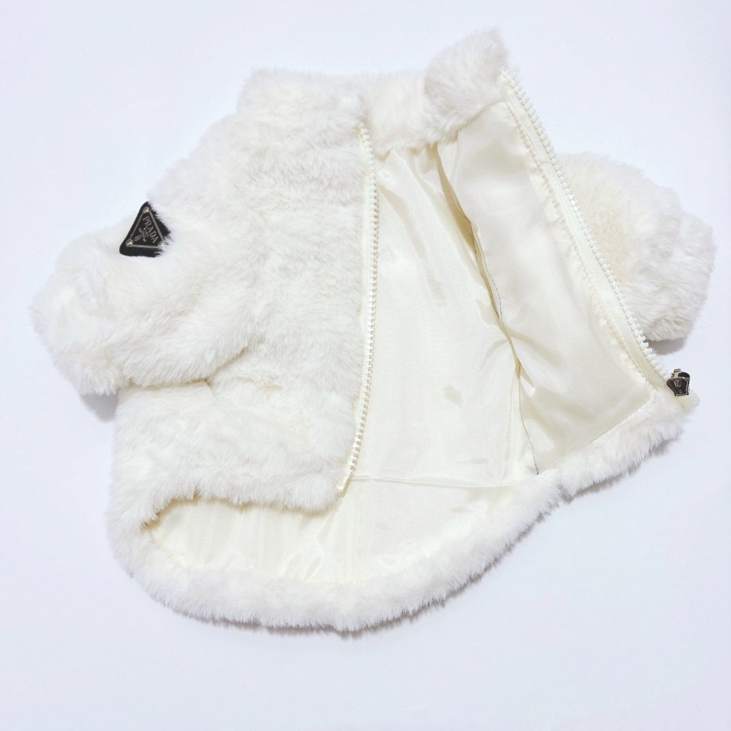 მოსაცმელი Prada