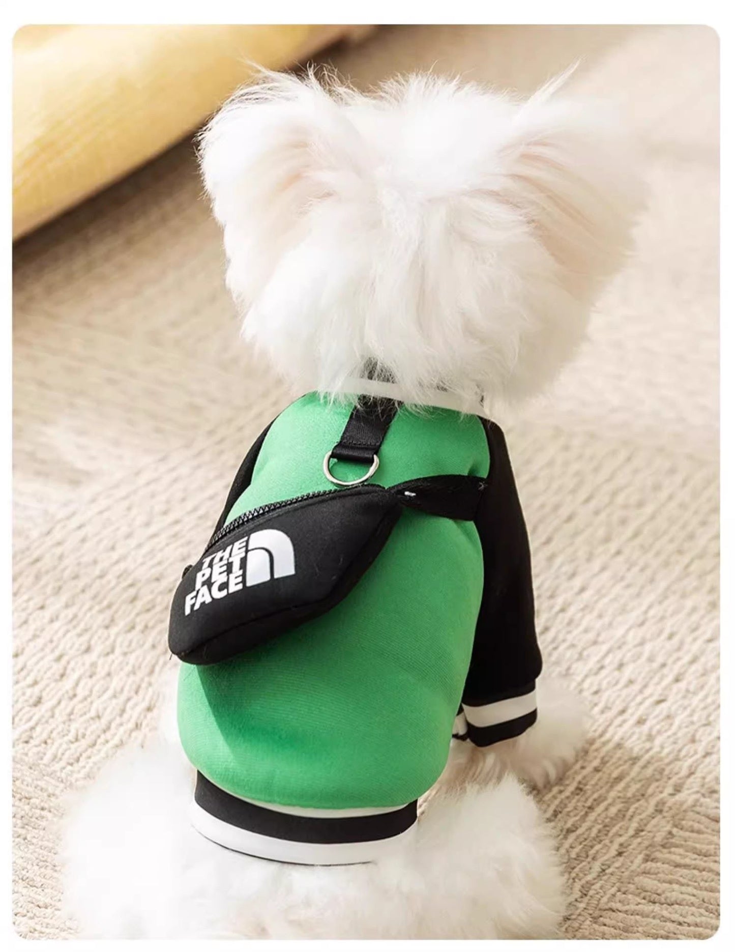 ჩანთიანი მაისური