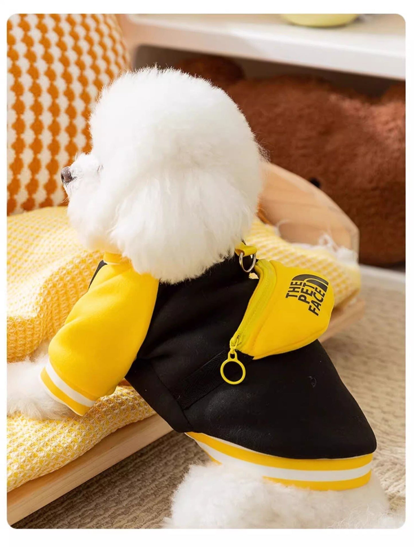 ჩანთიანი მაისური