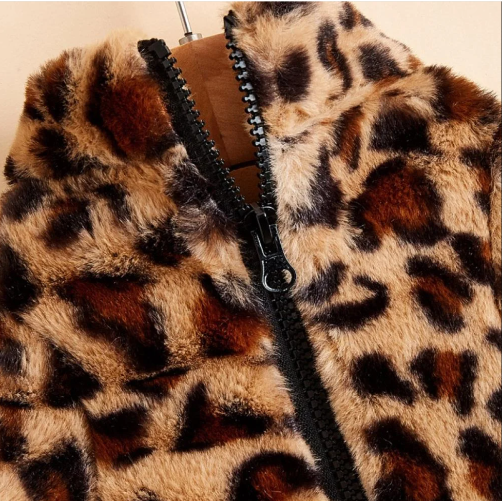 ფუმფულა მოსაცმელი