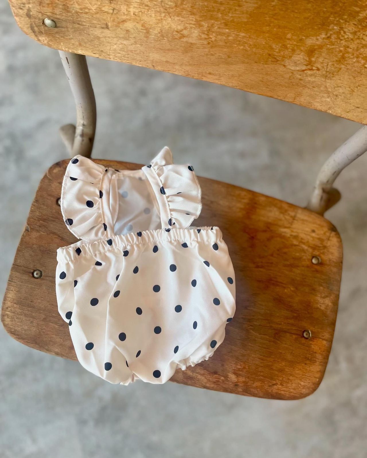 კოპლებიანი კაბა